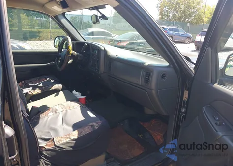 2007 Chevrolet Silverado 1500 Classic Lt1 из США, поврежденный, VIN 1GCEK19B87Z115557